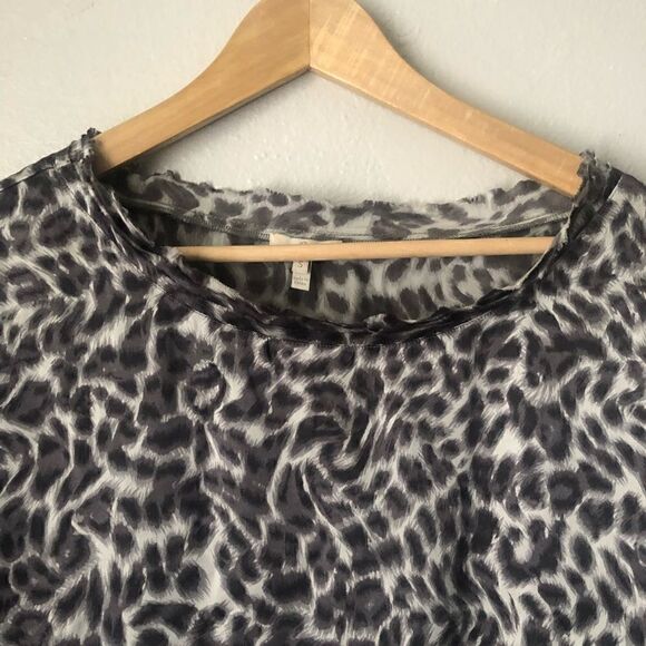 Joie leopard print 100% silk oversized boxy pullover blouse animal print - Picture 2 of 6